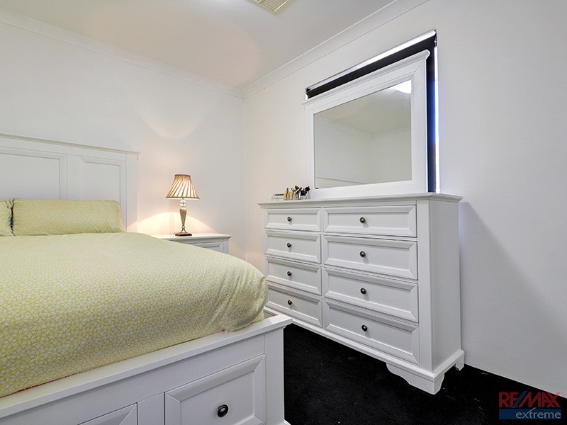 28 Overdene Pass, Banksia Grove WA 6031