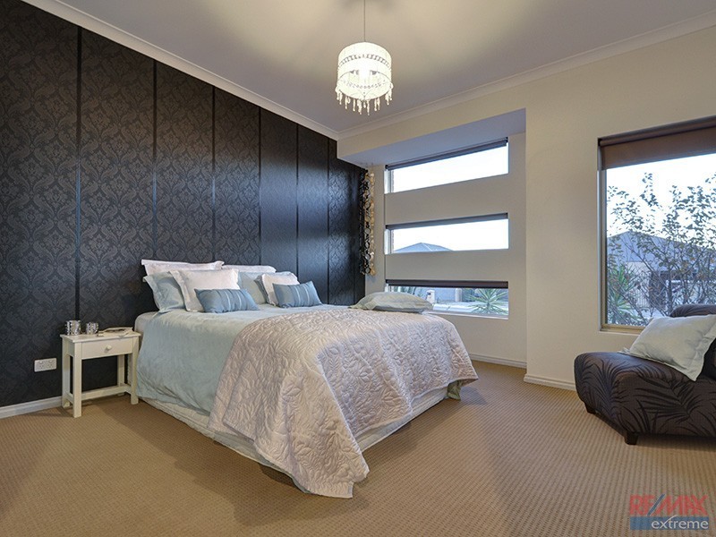 21 Seattle Elbow, Hocking WA 6065