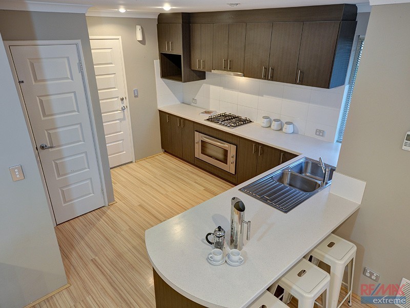 21 Seattle Elbow, Hocking WA 6065