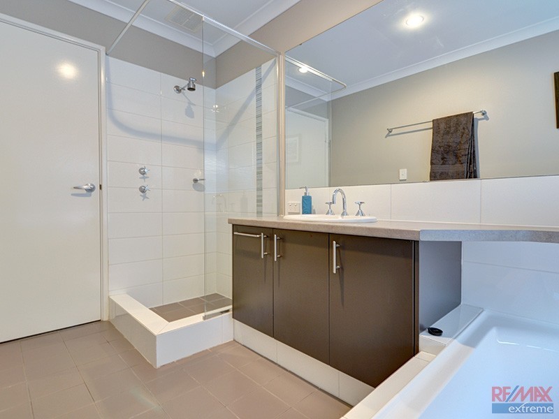 21 Seattle Elbow, Hocking WA 6065