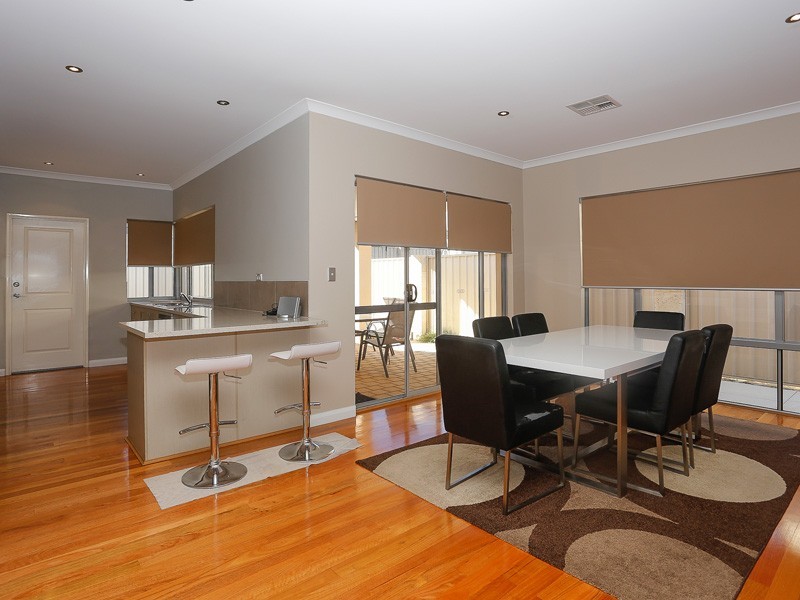 250 Santa Barbara Parade, Jindalee WA 6036