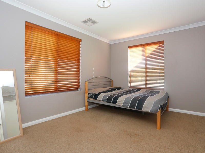 250 Santa Barbara Parade, Jindalee WA 6036