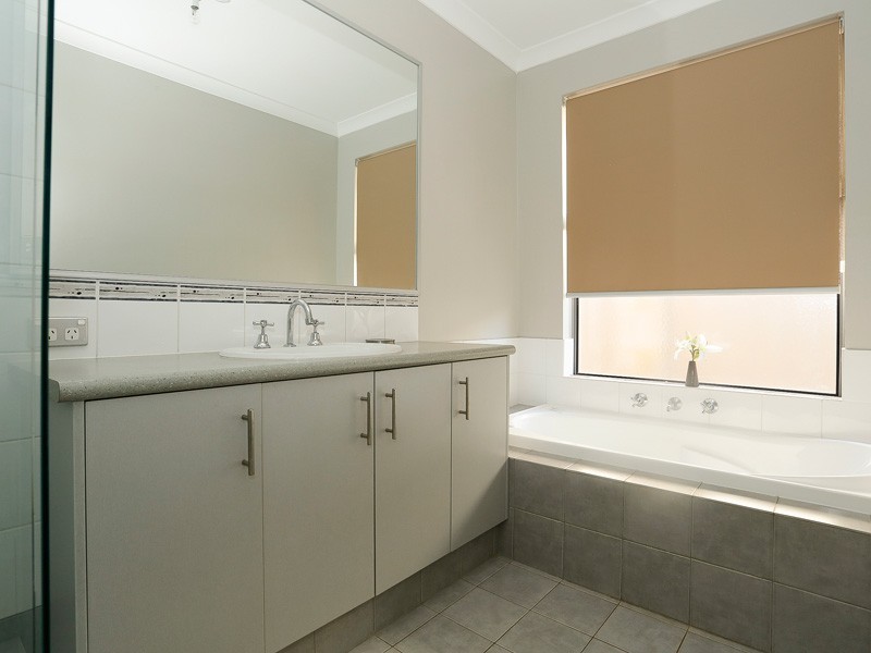 250 Santa Barbara Parade, Jindalee WA 6036