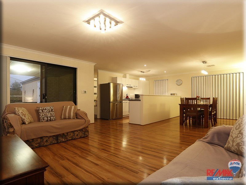 39 Helmsdale Loop, Butler WA 6036