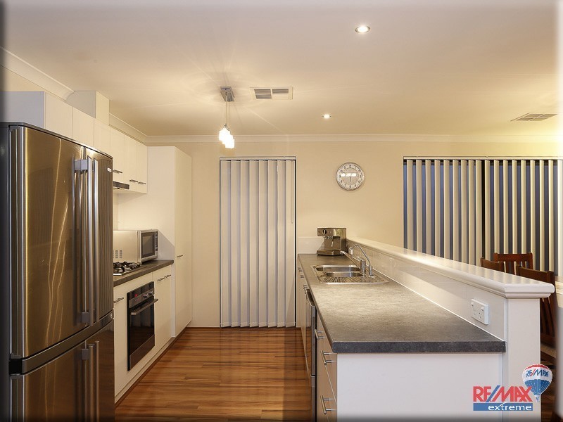 39 Helmsdale Loop, Butler WA 6036