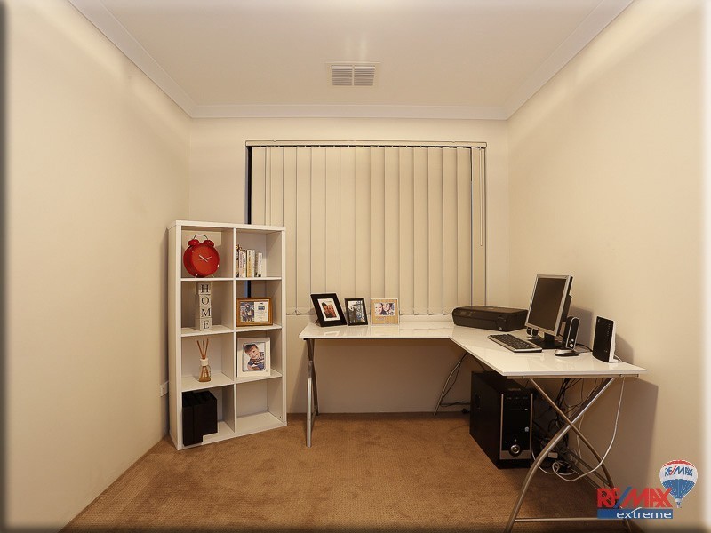 39 Helmsdale Loop, Butler WA 6036