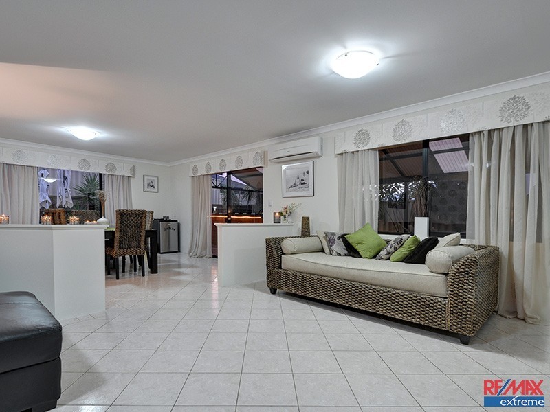 14 Shropshire Crescent, Butler WA 6036