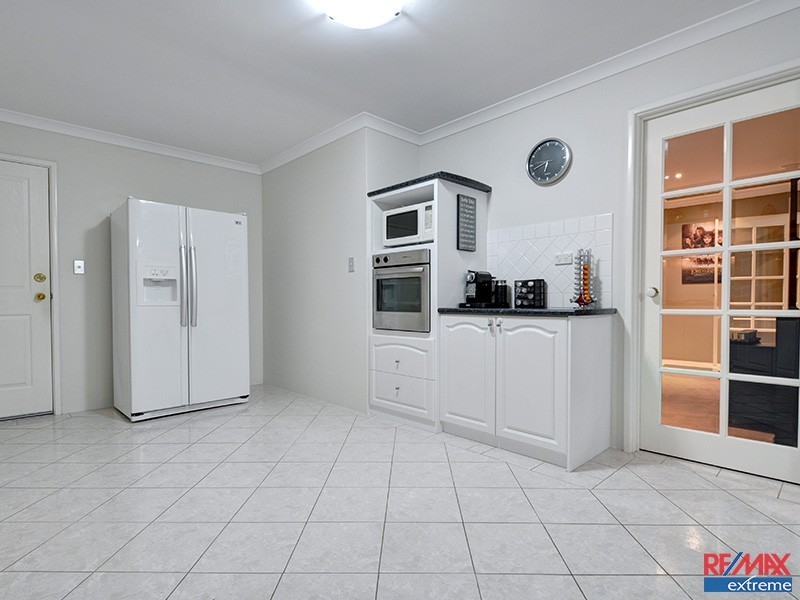 14 Shropshire Crescent, Butler WA 6036