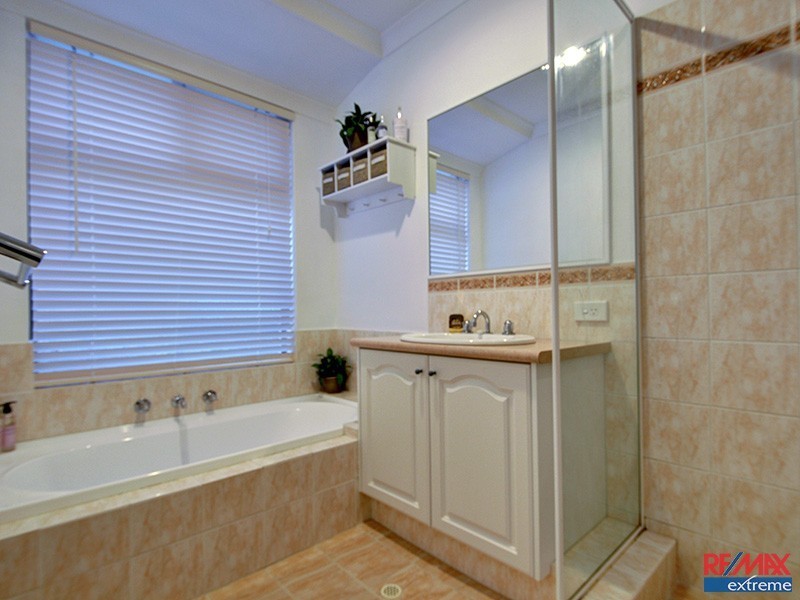14 Shropshire Crescent, Butler WA 6036