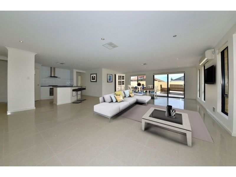 38 Giglia Drive, Sinagra WA 6065