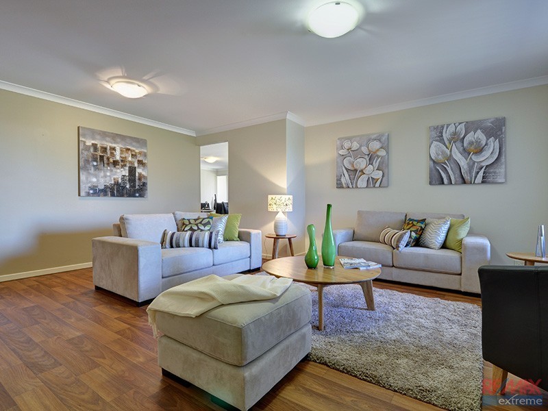 79 Shiraz Boulevard, Pearsall WA 6065