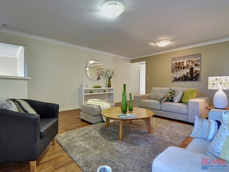 79 Shiraz Boulevard, Pearsall WA 6065