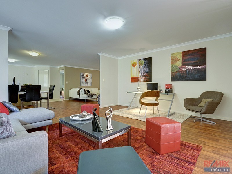 79 Shiraz Boulevard, Pearsall WA 6065