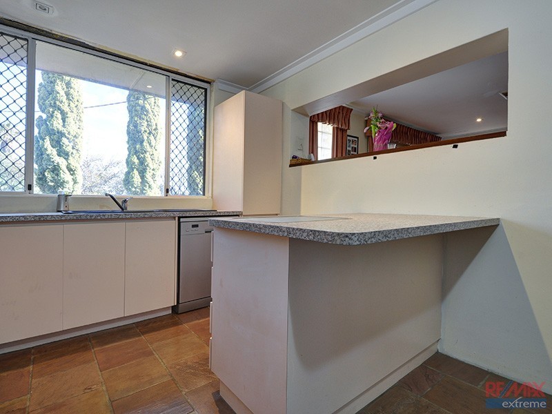 24 Winship Avenue, Wanneroo WA 6065