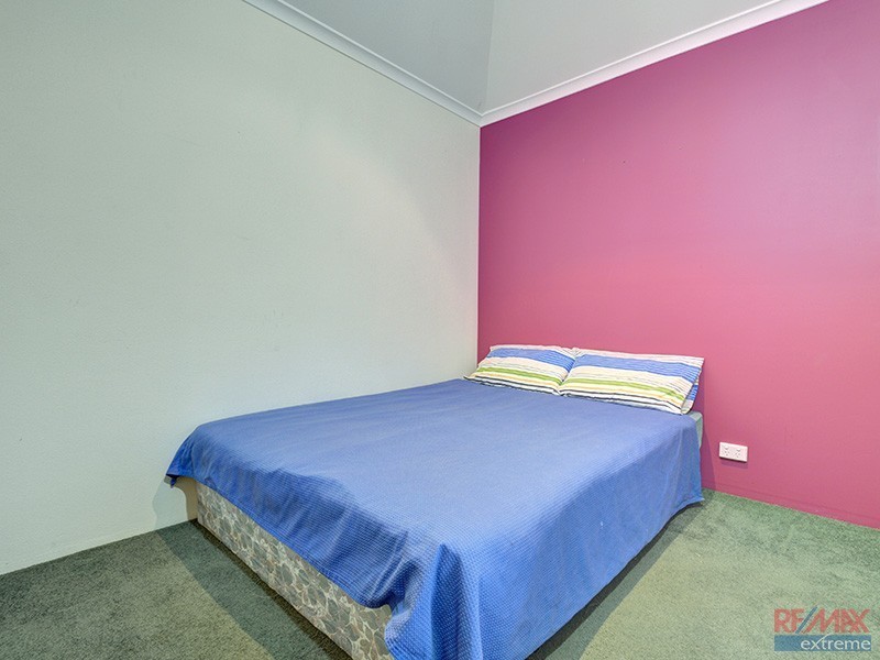 24 Winship Avenue, Wanneroo WA 6065