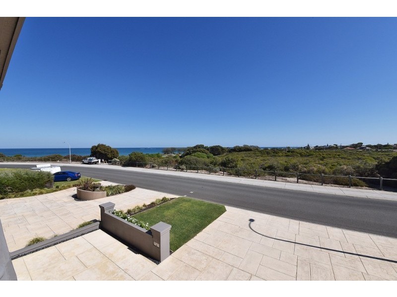 68 Kinsale Drive, Mindarie WA 6030