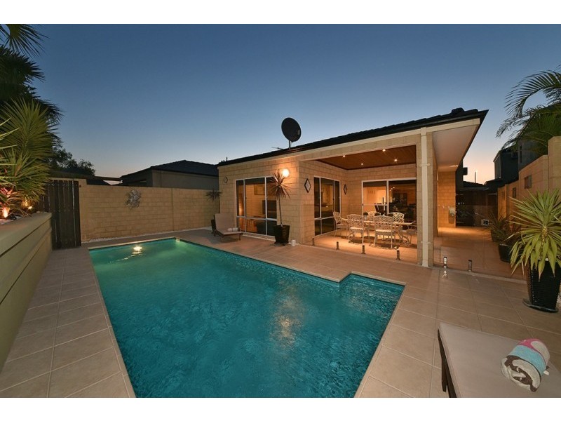 68 Kinsale Drive, Mindarie WA 6030