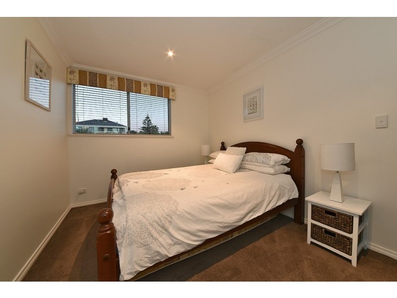 68 Kinsale Drive, Mindarie WA 6030