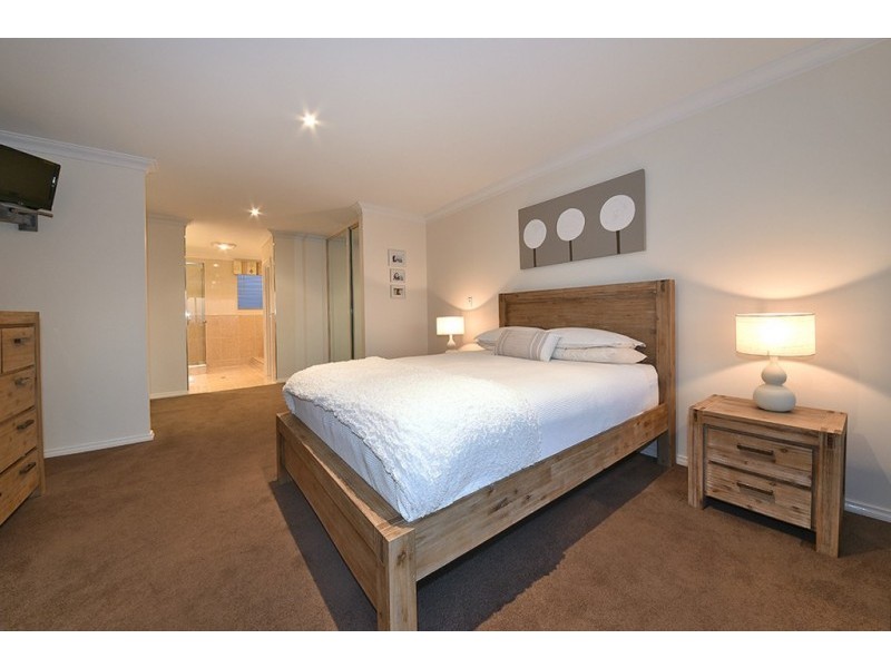 68 Kinsale Drive, Mindarie WA 6030