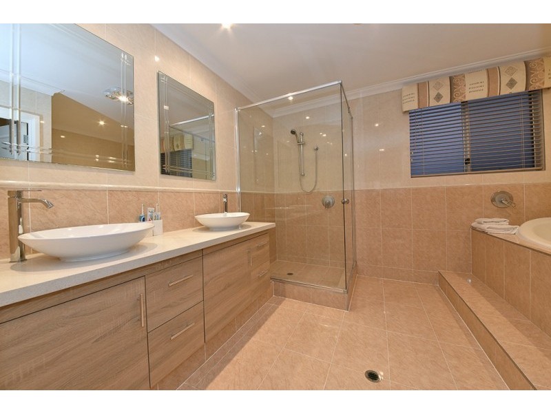 68 Kinsale Drive, Mindarie WA 6030