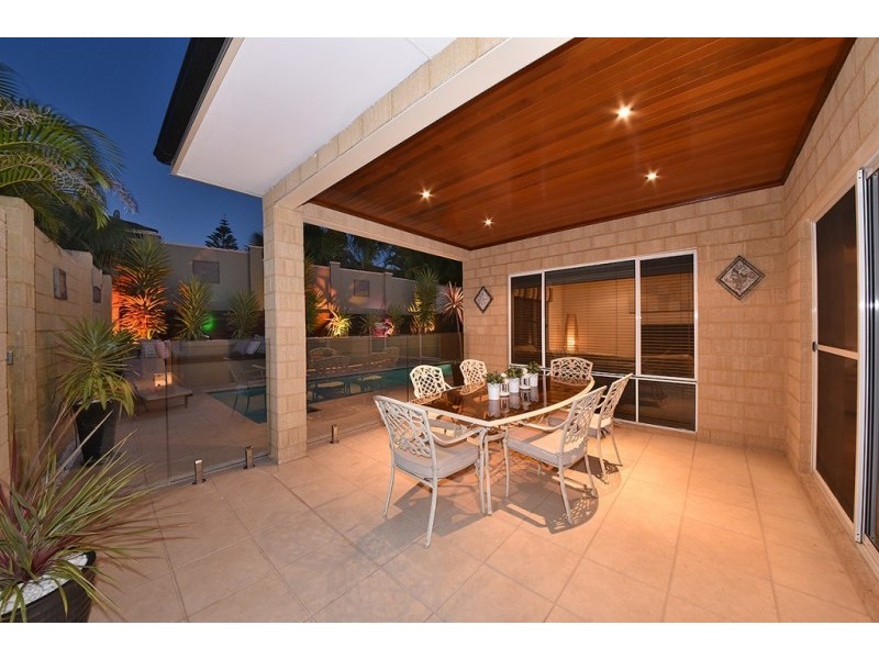 68 Kinsale Drive, Mindarie WA 6030