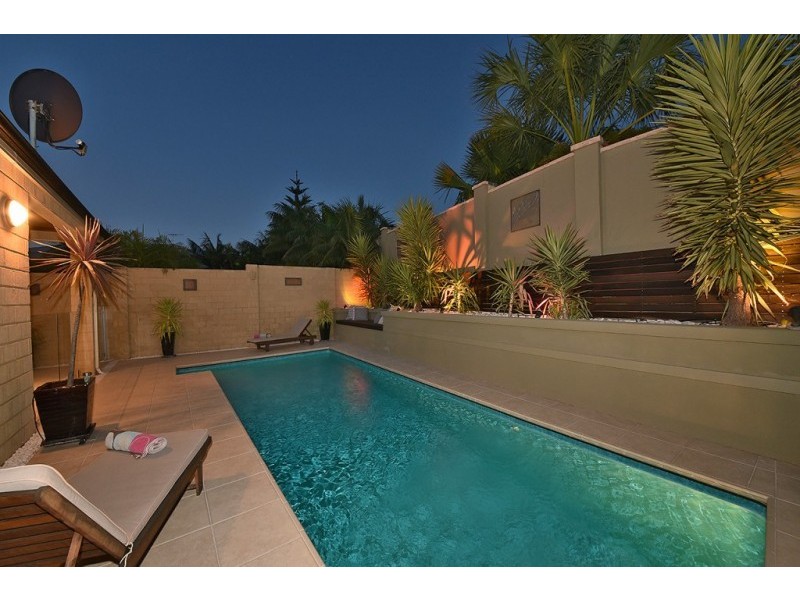 68 Kinsale Drive, Mindarie WA 6030