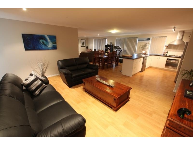 22 Swinford Approach, Butler WA 6036