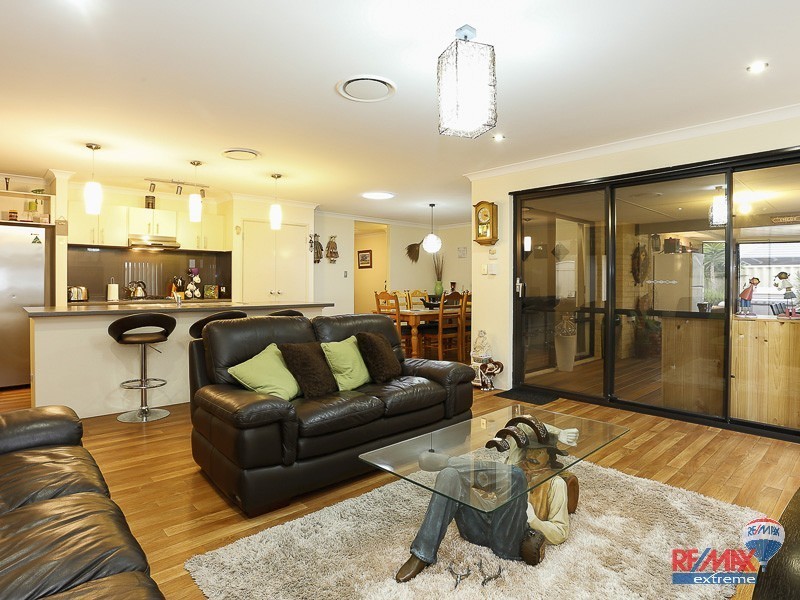 6 Fedamore Approach, Ridgewood WA 6030