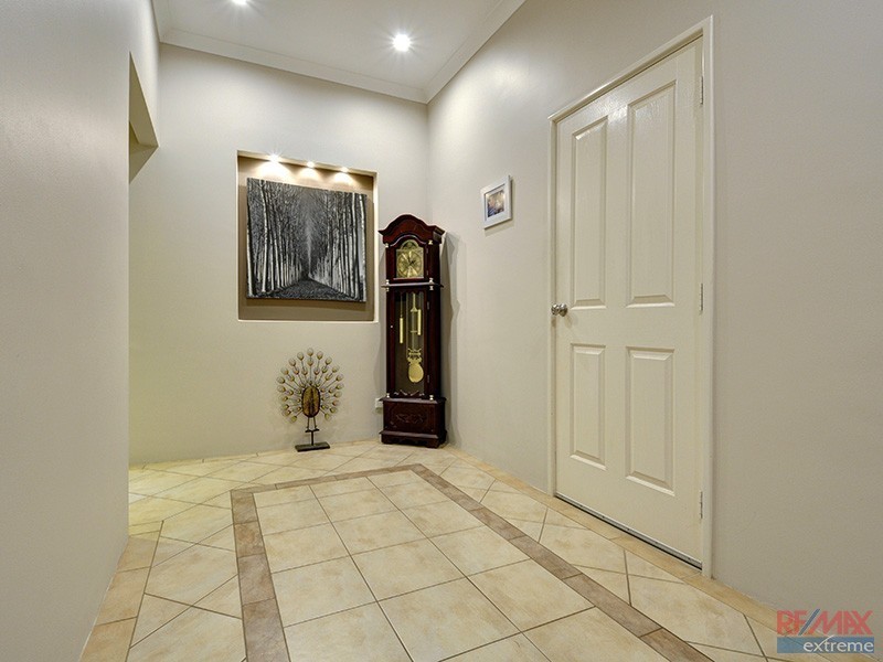 17 Seabird Bend, Jindalee WA 6036