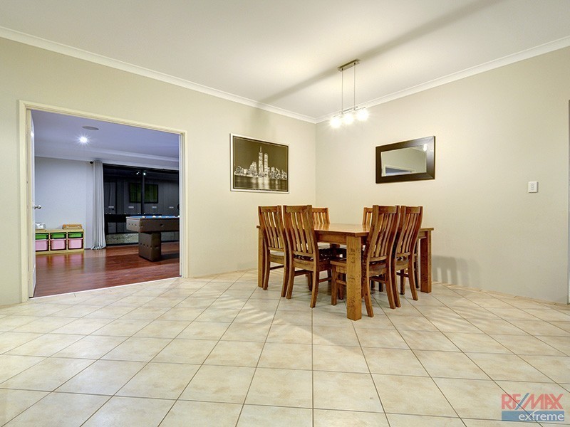 17 Seabird Bend, Jindalee WA 6036