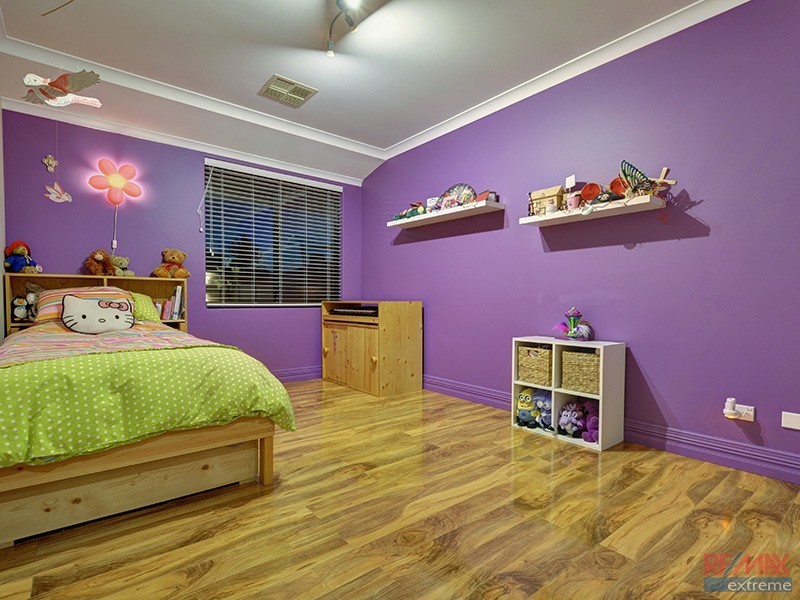 17 Seabird Bend, Jindalee WA 6036