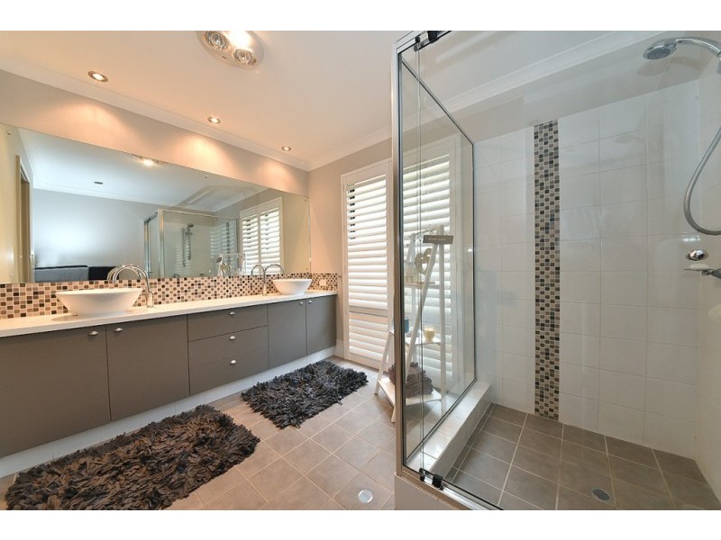 122 Ashley Road, Tapping WA 6065