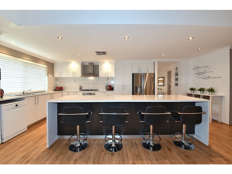 122 Ashley Road, Tapping WA 6065