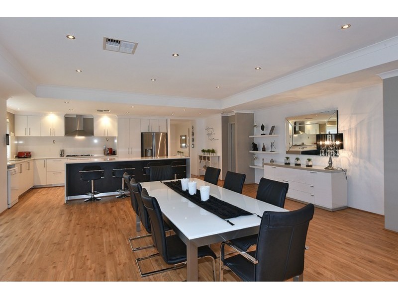 122 Ashley Road, Tapping WA 6065