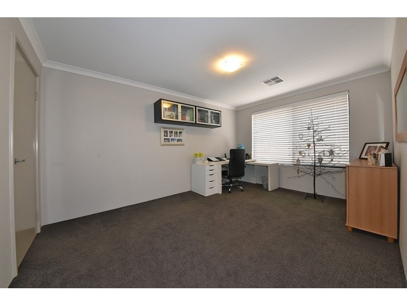 122 Ashley Road, Tapping WA 6065