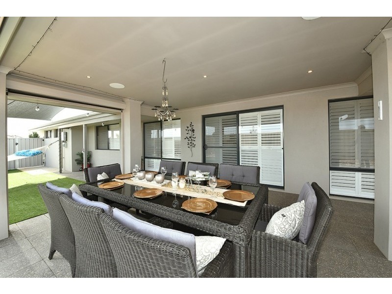 122 Ashley Road, Tapping WA 6065