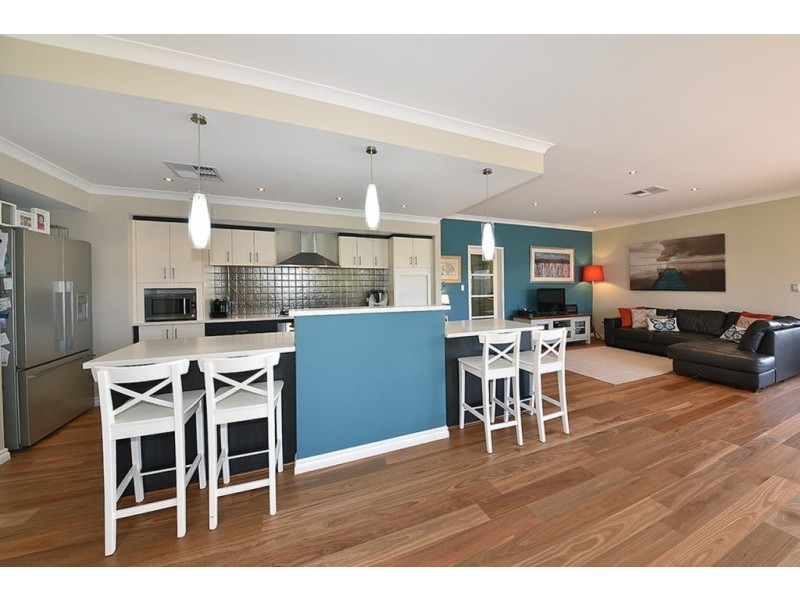 4 Vosnacos Way, Tapping WA 6065