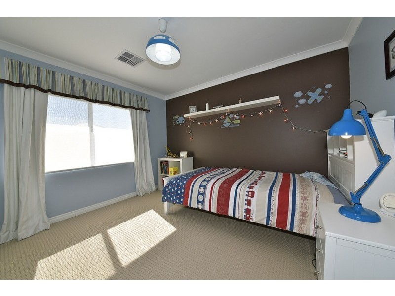 4 Vosnacos Way, Tapping WA 6065