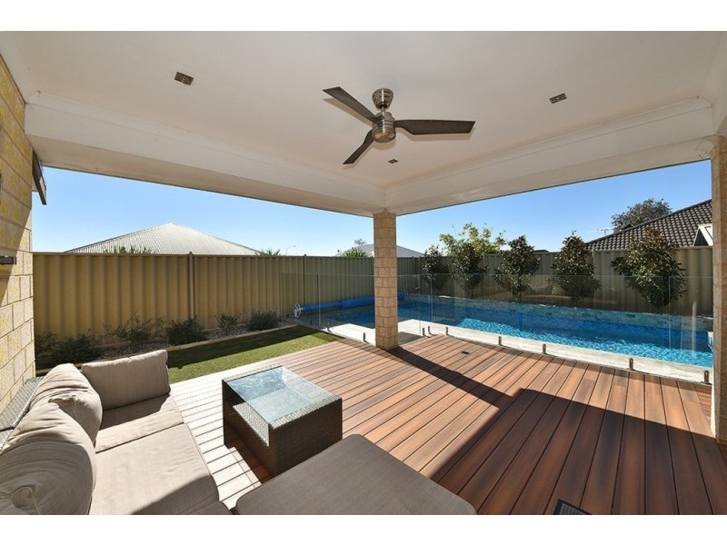 4 Vosnacos Way, Tapping WA 6065