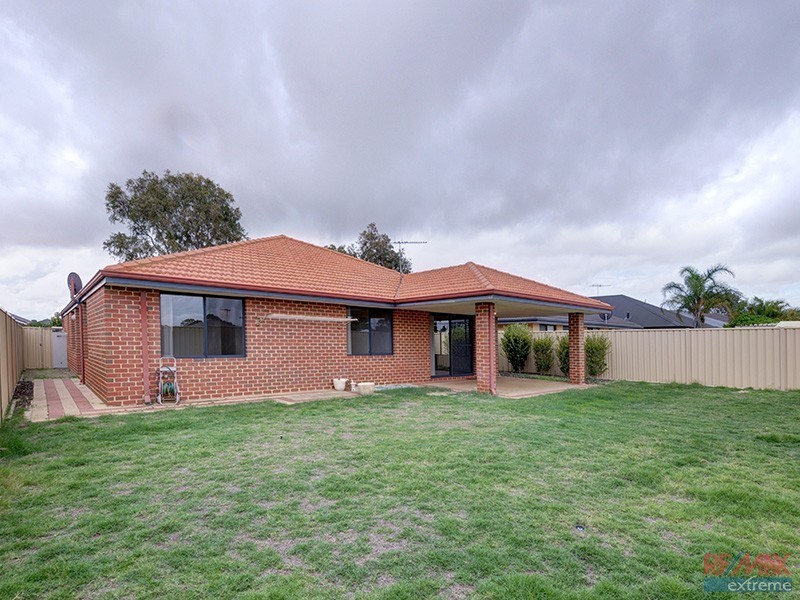 36 Bonannella Entrance, Sinagra WA 6065