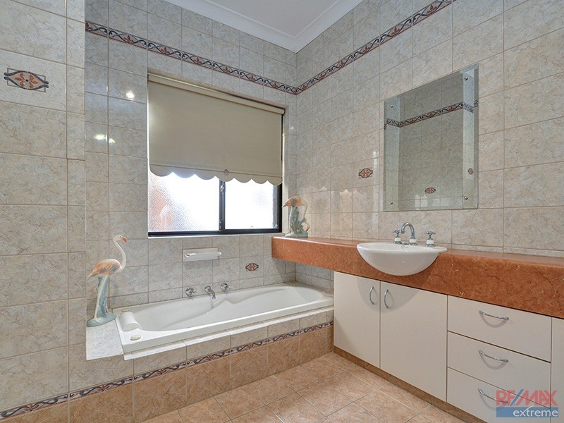 47 Willespie Drive*, Pearsall WA 6065