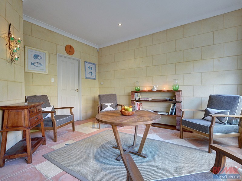 47 Willespie Drive*, Pearsall WA 6065