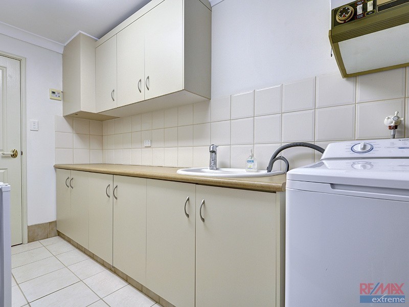 47 Willespie Drive*, Pearsall WA 6065