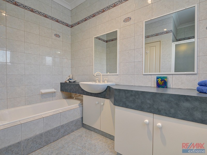 47 Willespie Drive*, Pearsall WA 6065