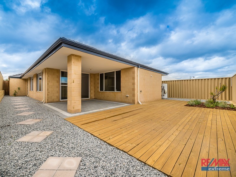 72 Halesworth Parade, Butler WA 6036