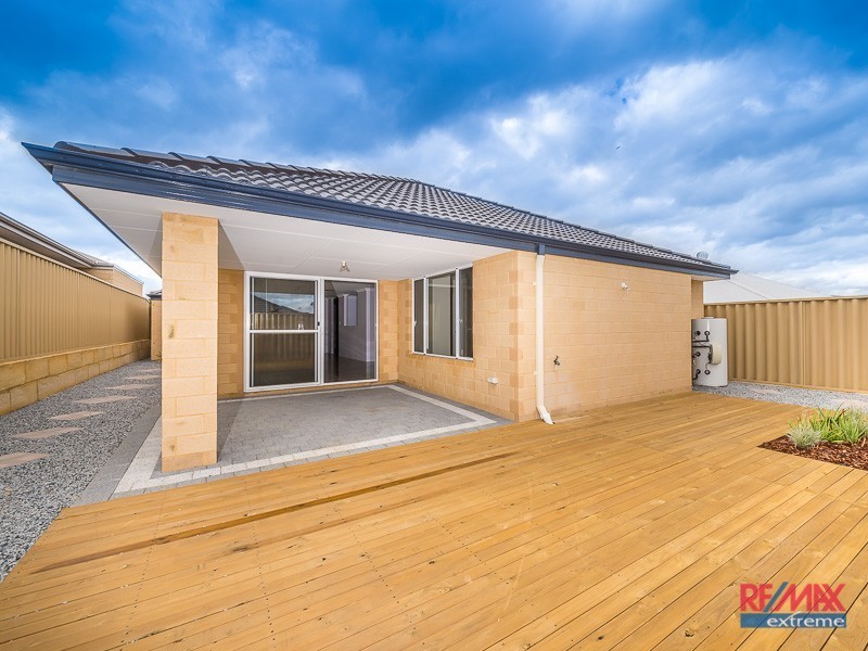 72 Halesworth Parade, Butler WA 6036