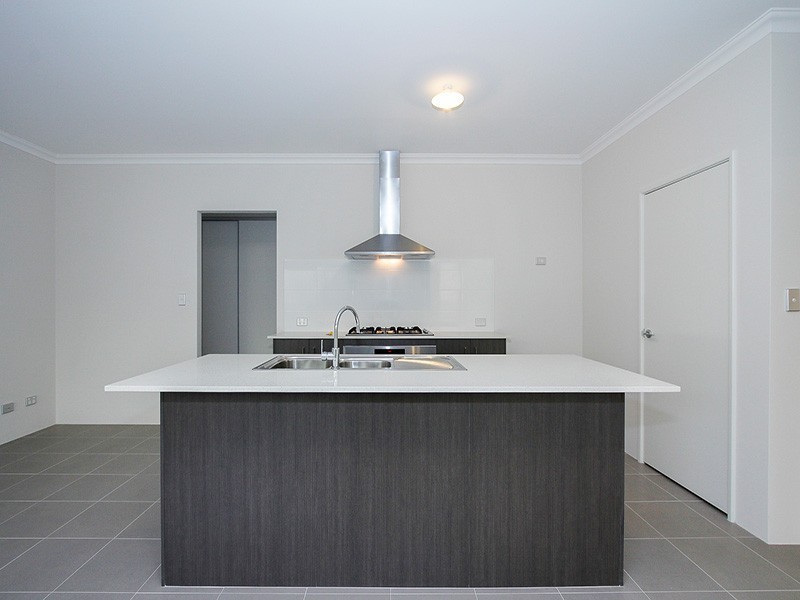 39 Selacosa Avenue, Jindalee WA 6036