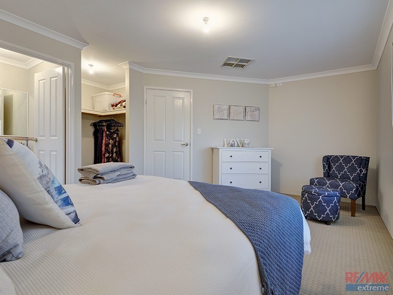 6 Beefwood Street, Banksia Grove WA 6031