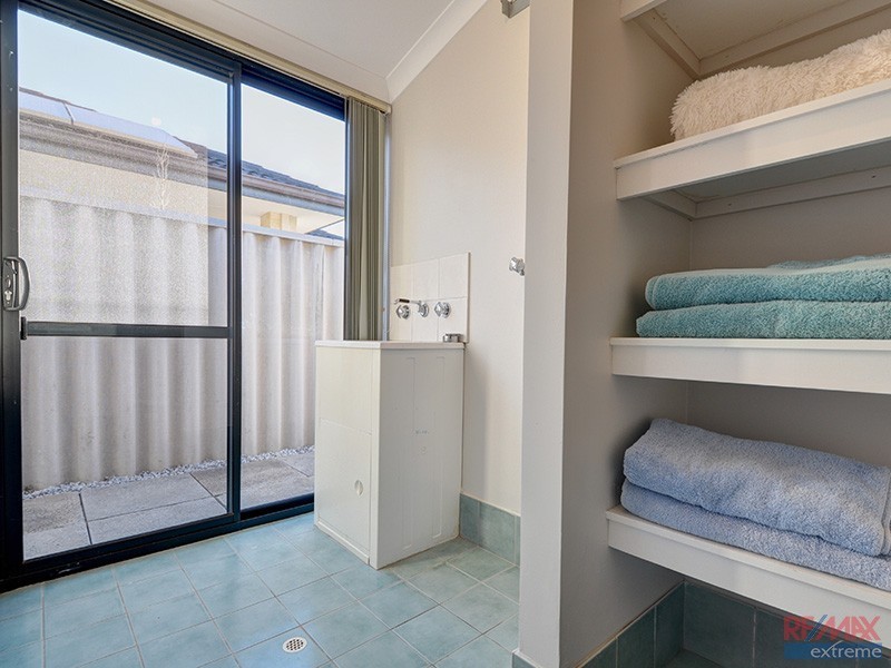 6 Beefwood Street, Banksia Grove WA 6031