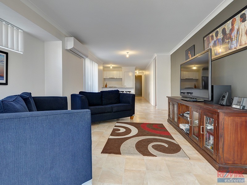 17 Grandis Boulevard, Banksia Grove WA 6031